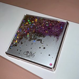Ciate glitter storm palette